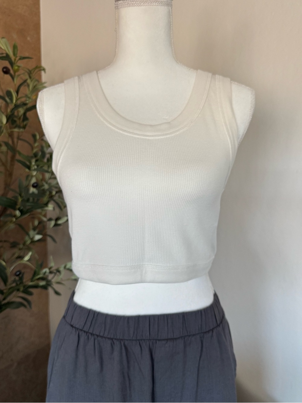 Madewell Cream Crop Tank Size M